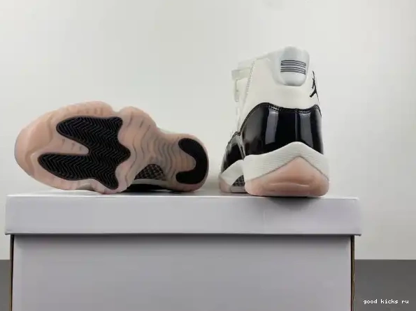 Rep WMNS 11 Air AR0715-101 Jordan Neapolitan 0325